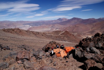 Laubegaster auf dem Gipfel des heiligen Bergs der Inkas, dem Llullaillaco (6727 m)