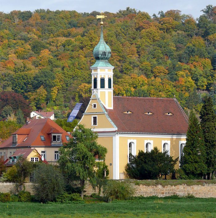 Kirche Maria am Wasser in Hosterwitz Kirche Maria am Wasser in Hosterwitz