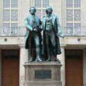 Goethe + Schiller, Theaterplatz Weimar